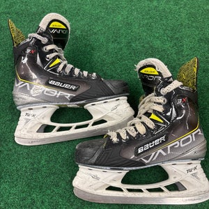 Junior Bauer Vapor 3X Hockey Skates (Regular) Size 3.5 (Used)