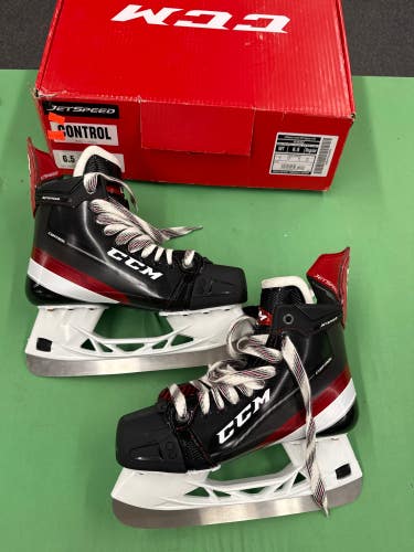 Intermediate CCM JetSpeed Control (SMU) Hockey Skates (Regular) Size:6.5 (New)