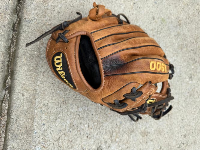 Wilson RH Infield A900 Baseball Glove 11.5" (Used)