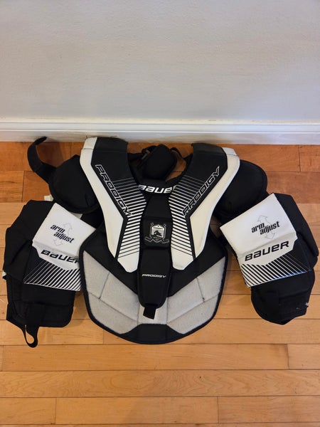 Small / Medium Bauer Prodigy 3.0 Goalie Chest Protector (Used)
