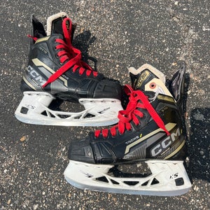 Intermediate CCM Tacks AS-570 Hockey Skates | Size 5 (Used)