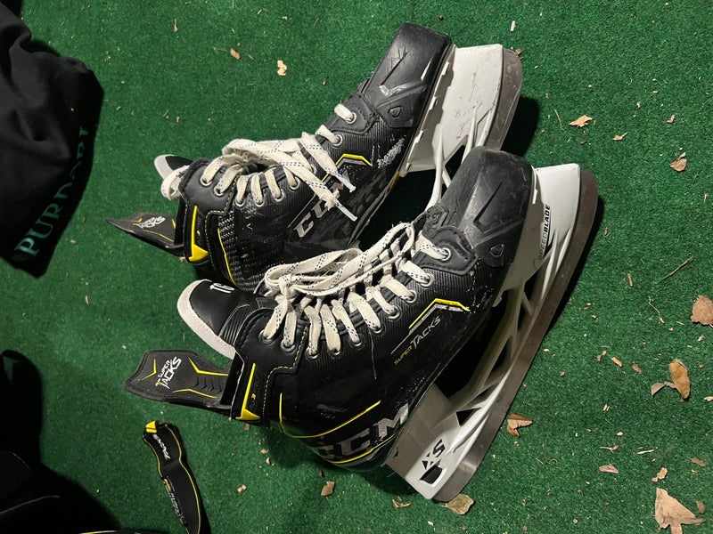 CCM Super Tacks AS3 Pro Hockey Skates Regular Width Pro Stock 10 (Used)