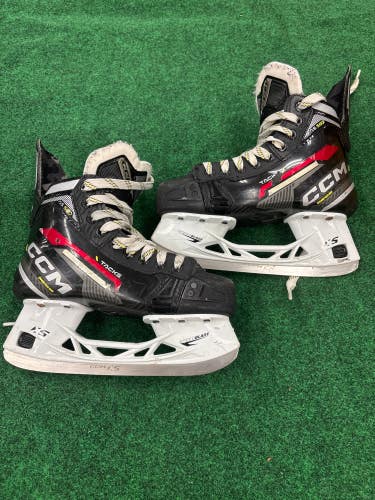 Junior CCM Tacks AS580 Hockey Skates (Regular) Size 3.5 (Used)