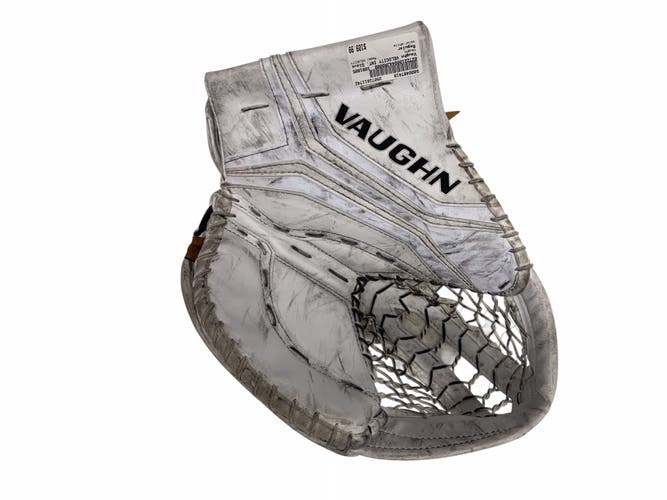 Vaughn V10 Intermediate Goalie Catch Glove