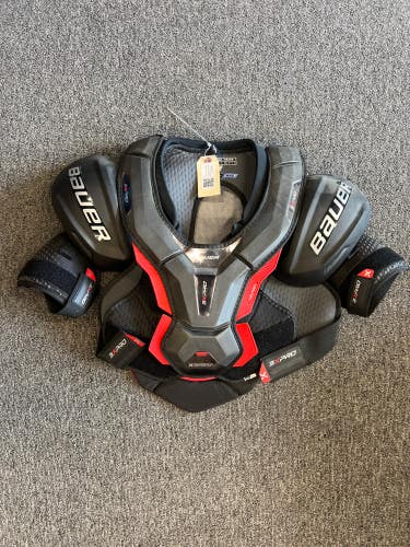 Large Intermediate Bauer Vapor 3X Pro Shoulder Pads (Used)