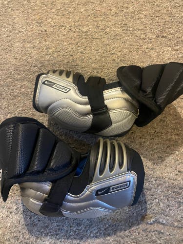 Nike Bauer Pro Stock elbow pads Size Medium EP V14