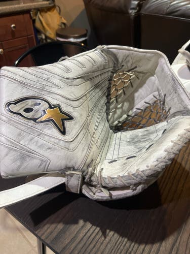 Used OPTIK 9.0 Glove (Very Broken in)