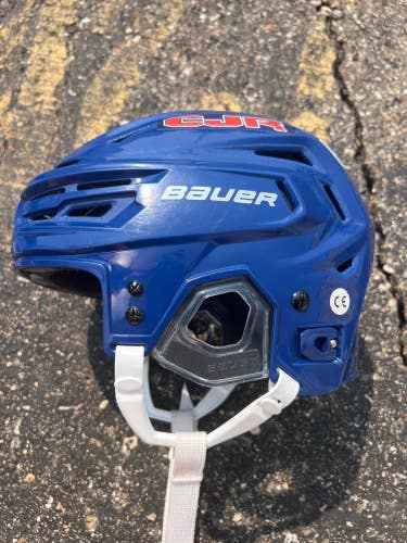 Medium Bauer Re-Akt 155 Helmet (Used)