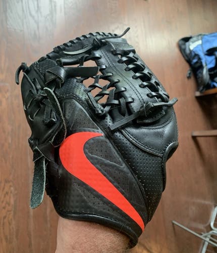 Nike MVP select Hyperfuse pro left handed baseball glove 11.75 trapeze