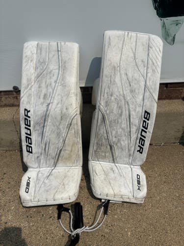 30" Junior Bauer GSX Goalie Leg Pads (Used)