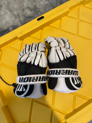 Warrior Regulator Lite Lacrosse Gloves 13" (Used)
