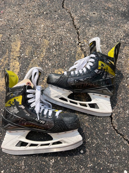 Senior Bauer Supreme 3S Hockey Skates 7 (Used)