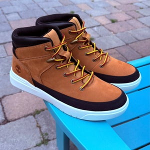 Men's Timberland SENECA BAY MID Wheat Nubuck Boots Us Size 10 Very Lightly Worn