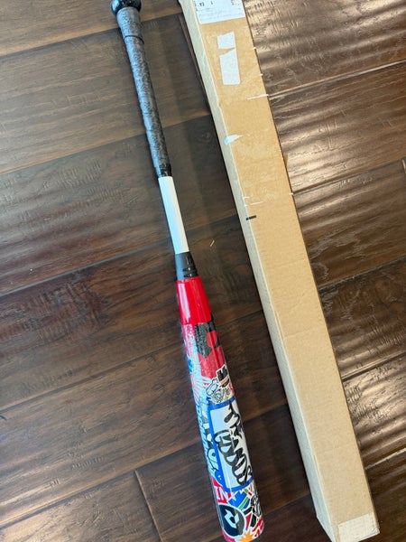 2026 DeMarini The Goods STICKER BOMB 33/30 Free Ship