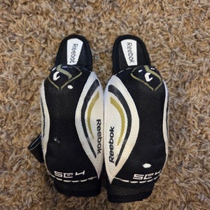 Junior Medium Reebok SC4 Elbow Pads (Used)