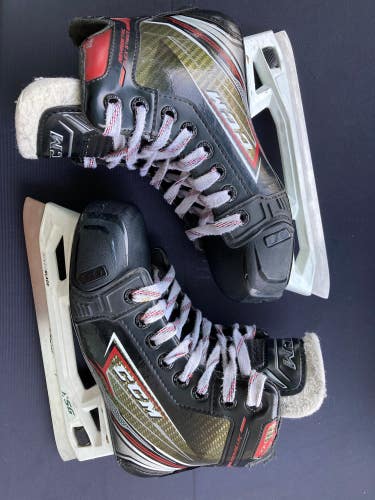 Youth Size 13.5 CCM Jetspeed FT460 Hockey Goalie Skates
