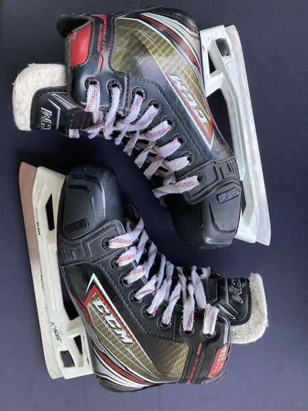 Youth Size 13.5 CCM Jetspeed FT460 Hockey Goalie Skates