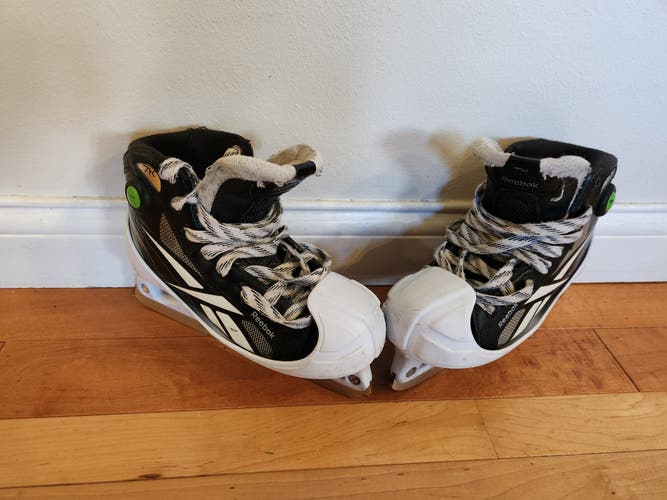 Reebok 7K Hockey Goalie Skates Size 2.5 (Used)