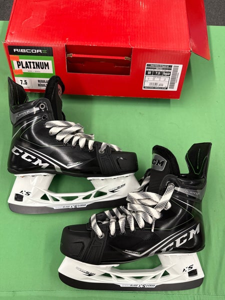 Senior CCM Ribcor Platinum (SMU) Hockey Skates (Regular) Size 7.5 (New)