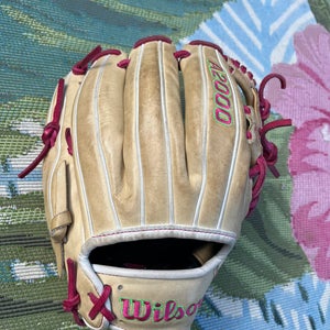 2025 Wilson RH A2000 1786 Baseball Glove 11.5" (Used)