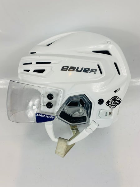 Medium Bauer Re-Akt 155 Helmet