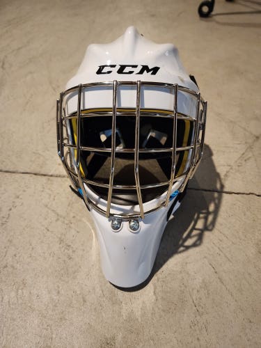 Intermediate CCM Axis 1.5 Goalie Mask (New)