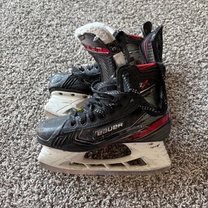 2020 Bauer Vapor 2X Hockey Skates Regular Width Size 3 (Used)
