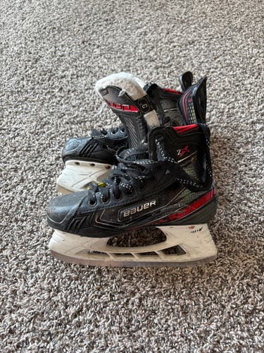 2020 Bauer Vapor 2X Hockey Skates Regular Width Size 3 (Used)