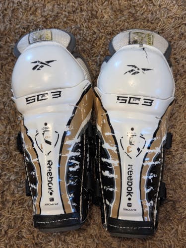 Youth Reebok SC3 10" Shin Pads (Used)