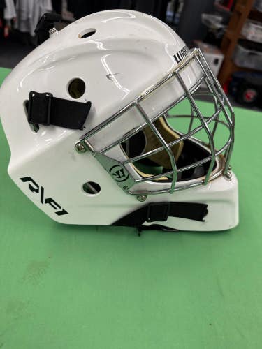 White Junior Warrior R/F1 Goalie Mask (Used) | 6 5/8- 7 1/8