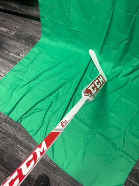 Intermediate CCM E3.9 Goalie Stick Regular 24" Paddle (Used)
