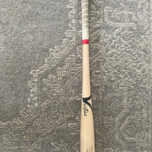 Victus JC24 Maple Bat (-3) 31" (Used)