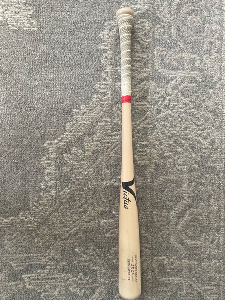 2023 Victus JC24 Maple Bat (-3) 31" (Used)