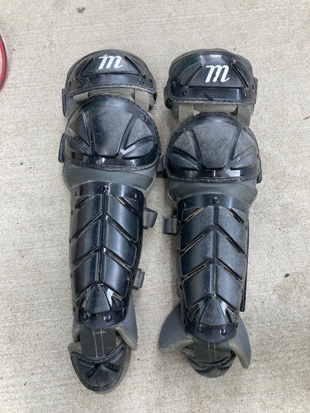 Black Youth Marucci Catcher's Leg Guard (Used)