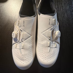 Shimano RC3 Road Cycling Shoes - White - EU 48 / US 12.3 - Like New - BOA Dia