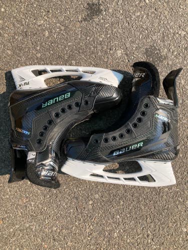 Bauer Supreme Matrix Hockey Skates Fit 2 | Senior Size: 7