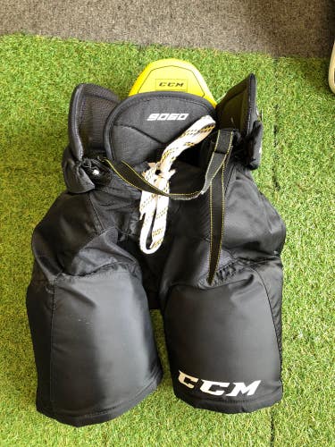 Senior Small CCM Tacks 9060 Hockey Pants (Used)