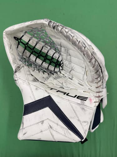 White Senior True Catalyst PX3 Goalie Glove Regular (Used) | Custom Pro 580