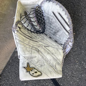 Hockey goalie catching glove