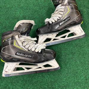 Senior Bauer Elite Hockey Goalie Skates (Fit 2) Size: 8.5 (Used)