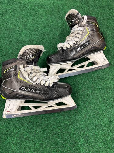 Senior Bauer Elite Hockey Goalie Skates (Fit 2) Size: 8.5 (Used)