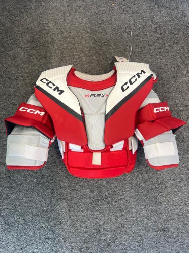 Youth Small / Medium CCM YTFlex 3 Goalie Chest Protector (Used)