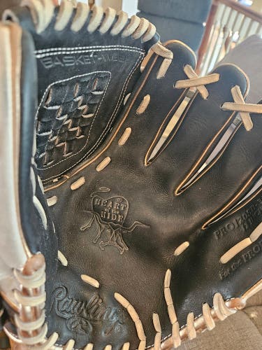 2024 Rawlings RH Infield Heart of The Hide Softball Glove 12" (Used)