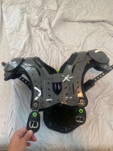 Medium Adult  Xtech Shoulder Pads (New)