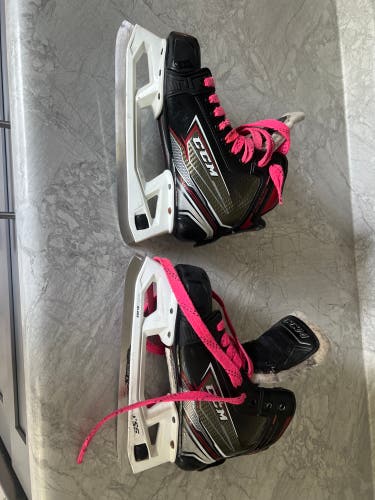 CCM JetSpeed FT460 Hockey Skates Size 3.5 (Used)