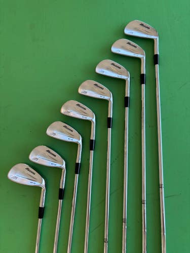 Men's Mizuno MP-32 Iron Set Right Handed Regular Flex Steel Shaft