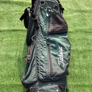 A Titleist Golf Lightweight Stand Bag Green