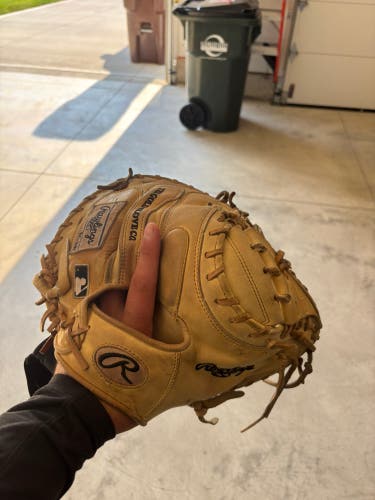 Rawlings RH Catcher's Baseball Glove 33" (Used)