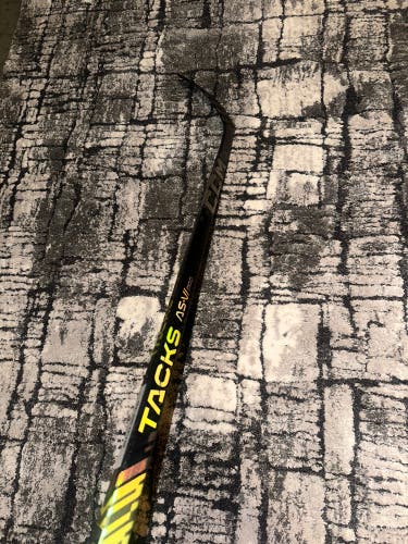 Senior CCM AS-VI PRO Right Handed Hockey Stick P29 (Used)