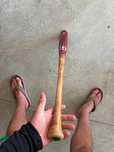 Louisville Slugger Bat (-3) 30 oz 33" (Used)